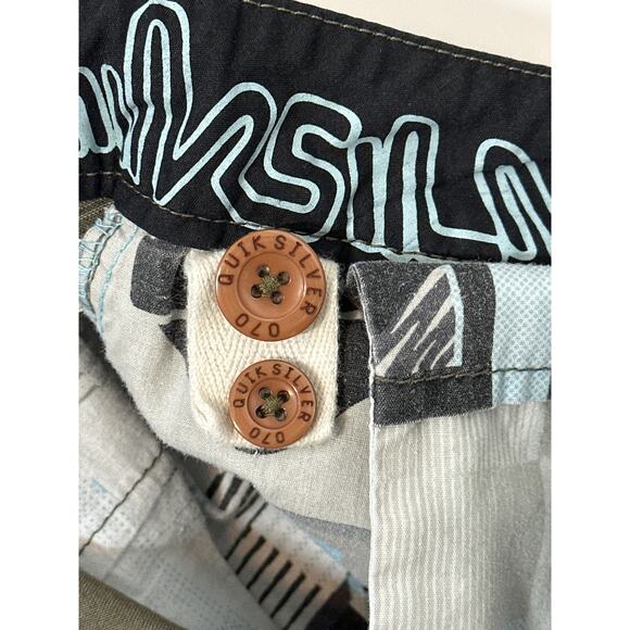 Quiksilver Men's Olive Green Plaid Bermuda Shorts Size 30 Embroidered Logo - Picture 13 of 13